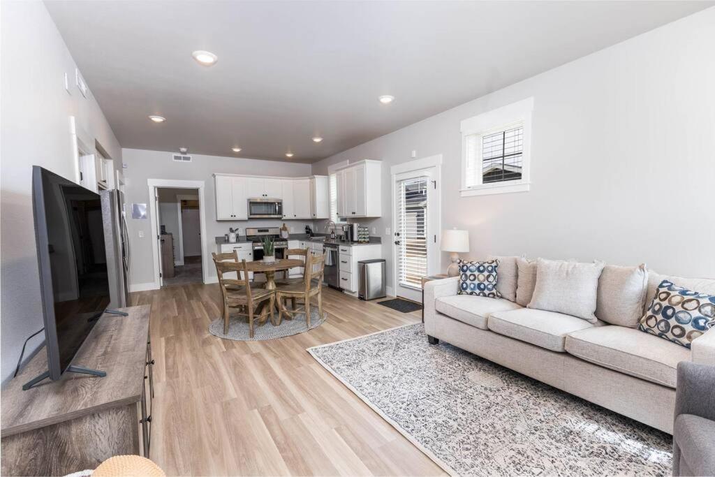 Charming 3-Bedroom In Vibrant New Neighborhood Billings Eksteriør billede